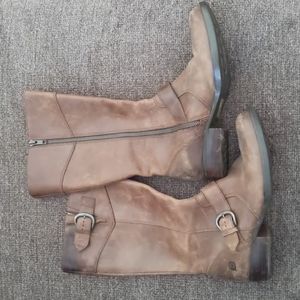 Born brown leather boots
